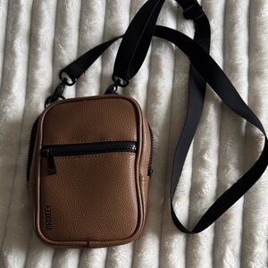 Brixley crossbody